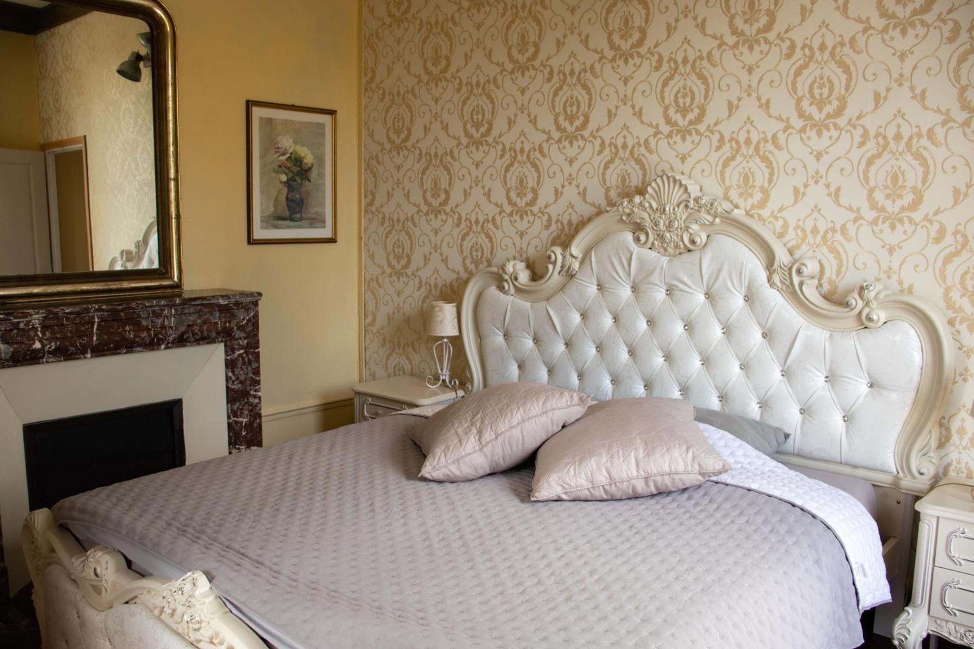 Le Pavillon De St Agnan Hotel Hautefort ภายนอก รูปภาพ