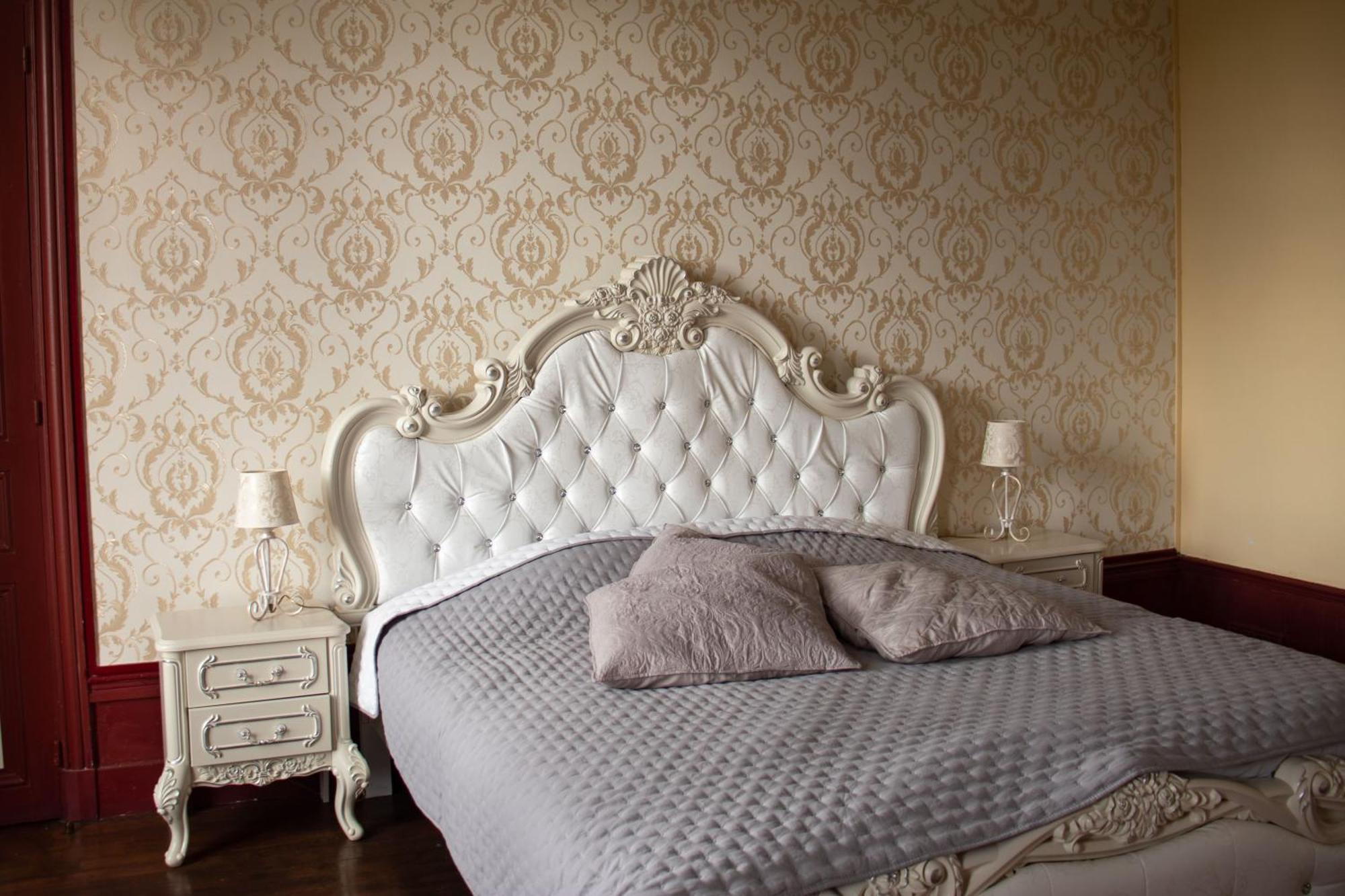 Le Pavillon De St Agnan Hotel Hautefort ภายนอก รูปภาพ