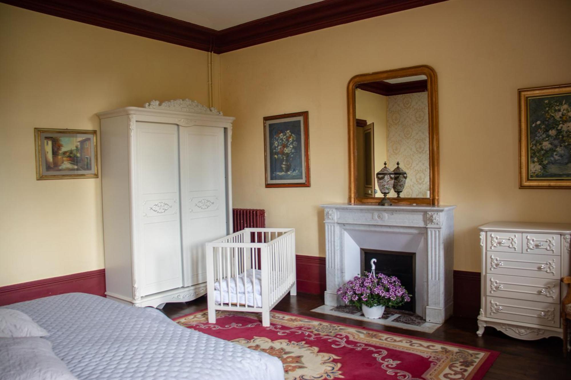 Le Pavillon De St Agnan Hotel Hautefort ภายนอก รูปภาพ