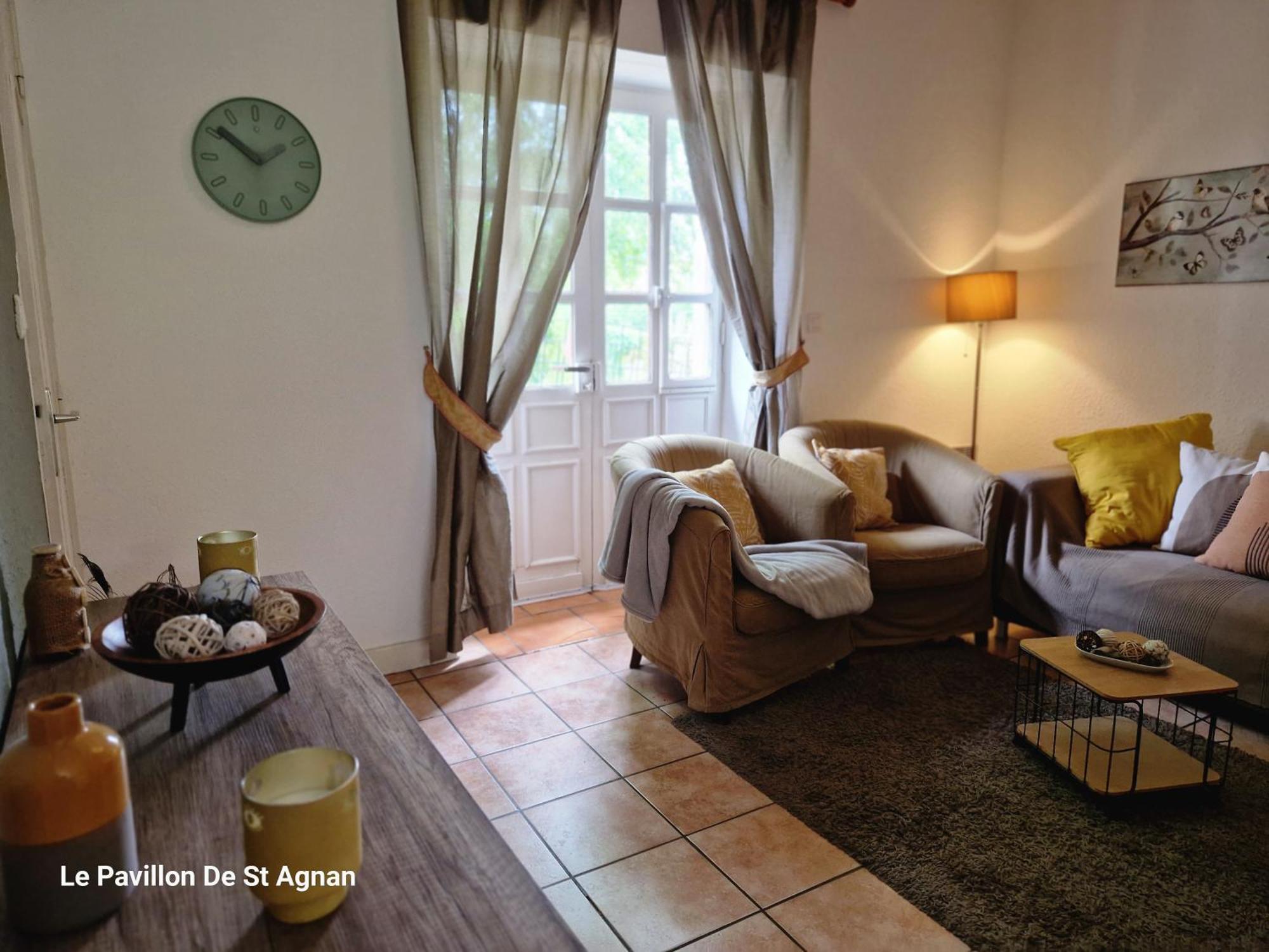 Le Pavillon De St Agnan Hotel Hautefort ภายนอก รูปภาพ